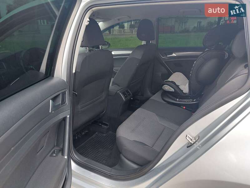 Универсал Volkswagen Golf 2013 в Иршаве фото 15 Универсал Volkswagen Golf 2013 в Иршаве