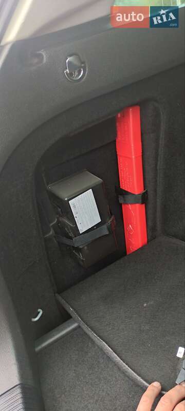 Универсал Volkswagen Golf 2010 в Надворной