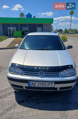 Хэтчбек Volkswagen Golf 1999 в Новомосковске