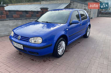 Хетчбек Volkswagen Golf 2001 в Острозі