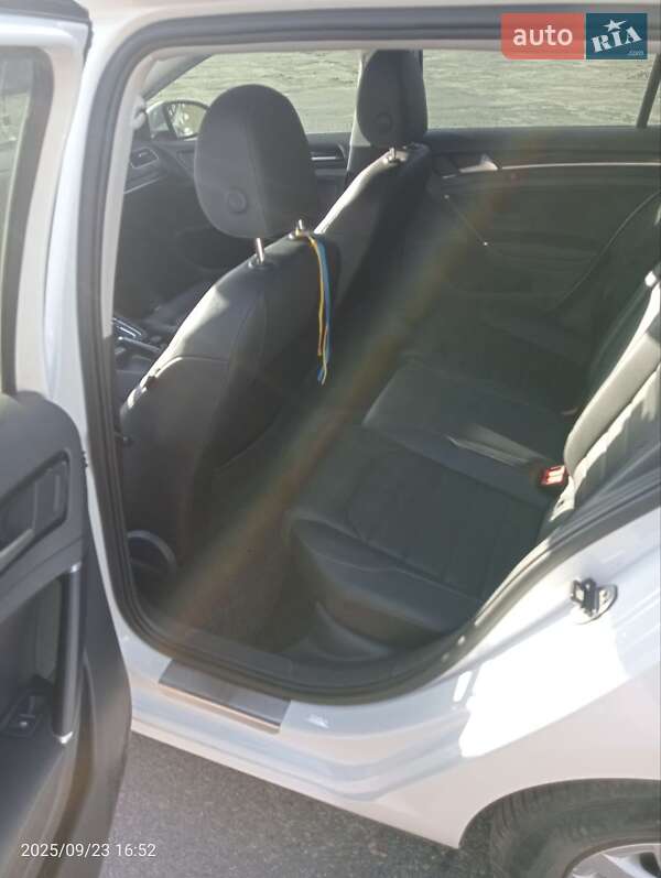 Универсал Volkswagen Golf 2015 в Днепре фото 26 Универсал Volkswagen Golf 2015 в Днепре