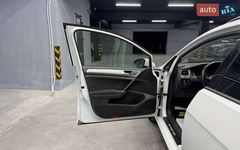 Универсал Volkswagen Golf 2014 в Черновцах фото 7 Универсал Volkswagen Golf 2014 в Черновцах