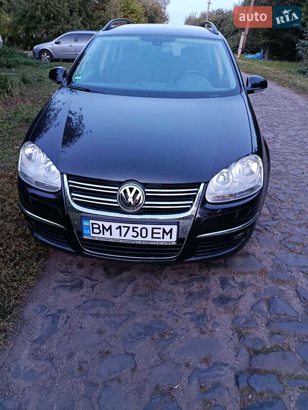 Універсал Volkswagen Golf 2009 в Конотопі