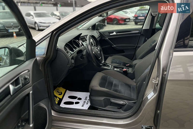 Хетчбек Volkswagen Golf 2014 в Мукачевому