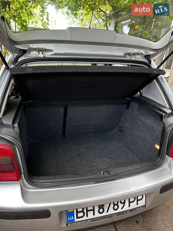 Хетчбек Volkswagen Golf 2000 в Ізмаїлі фото 9 Хетчбек Volkswagen Golf 2000 в Ізмаїлі