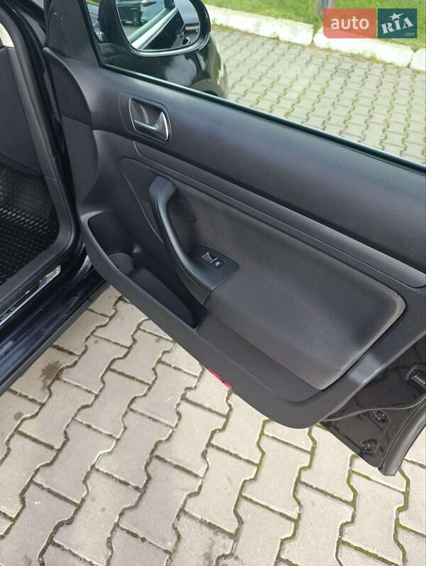 Универсал Volkswagen Golf 2012 в Киеве