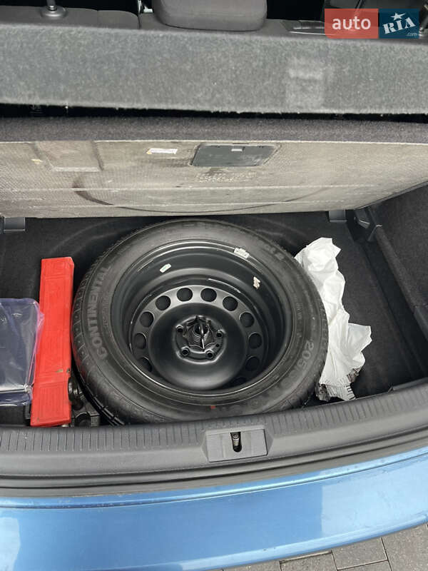 Хетчбек Volkswagen Golf 2013 в Хмельницькому фото 30 Хетчбек Volkswagen Golf 2013 в Хмельницькому