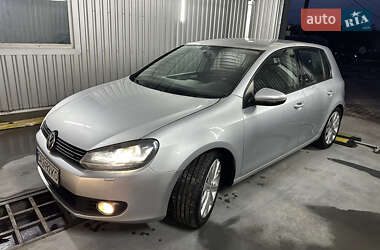 Хетчбек Volkswagen Golf 2009 в Умані