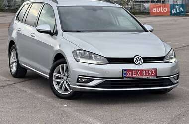 Универсал Volkswagen Golf 2018 в Черновцах