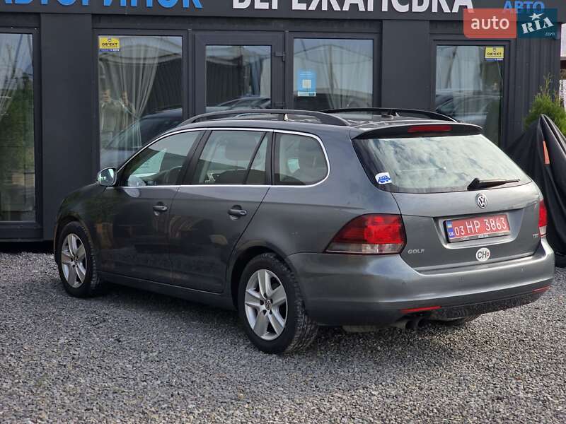 Універсал Volkswagen Golf 2010 в Тернополі