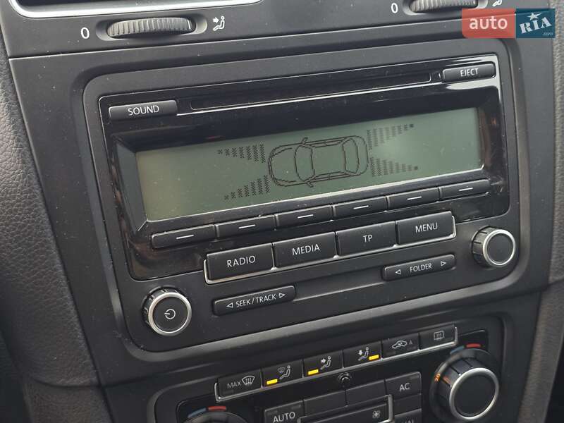 Універсал Volkswagen Golf 2010 в Тернополі