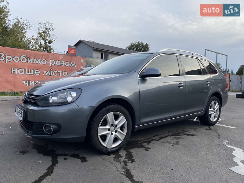 Універсал Volkswagen Golf 2010 в Києві