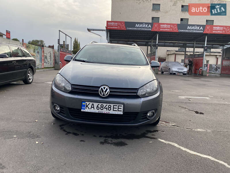 Універсал Volkswagen Golf 2010 в Києві