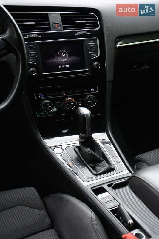 Універсал Volkswagen Golf 2015 в Славуті