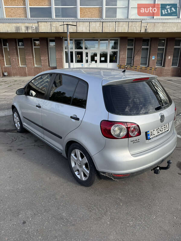Хетчбек Volkswagen Golf 2007 в Кропивницькому