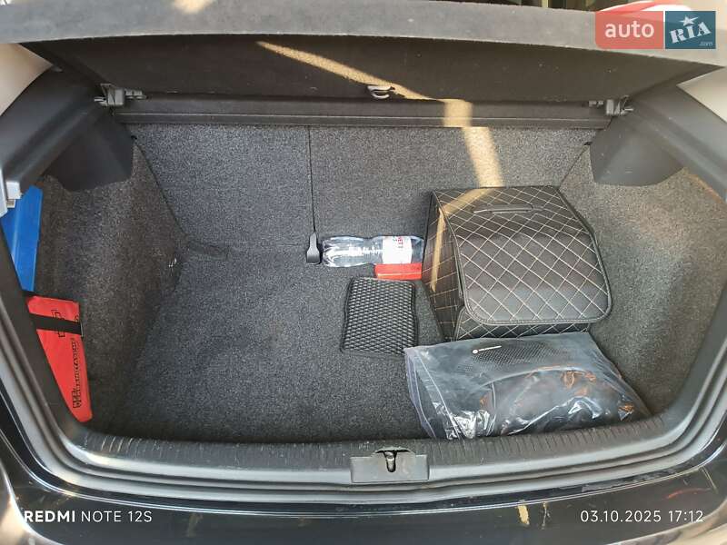 Хэтчбек Volkswagen Golf 2007 в Лубнах