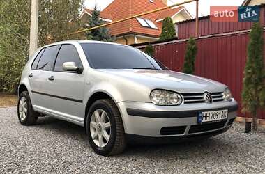 Хэтчбек Volkswagen Golf 2000 в Теплодаре