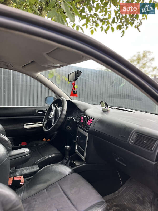 Хетчбек Volkswagen Golf 1999 в Шепетівці