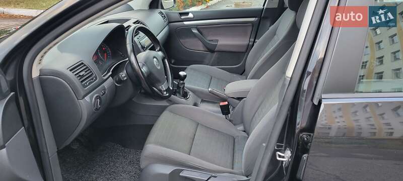 Хетчбек Volkswagen Golf 2007 в Лубнах