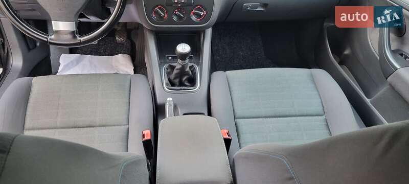 Хетчбек Volkswagen Golf 2007 в Лубнах