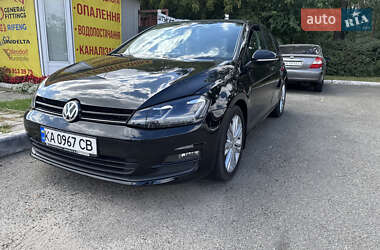 Хэтчбек Volkswagen Golf 2014 в Киеве