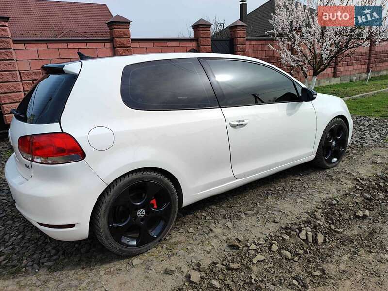 Хетчбек Volkswagen Golf 2011 в Ковелі