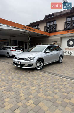 Универсал Volkswagen Golf 2014 в Сваляве