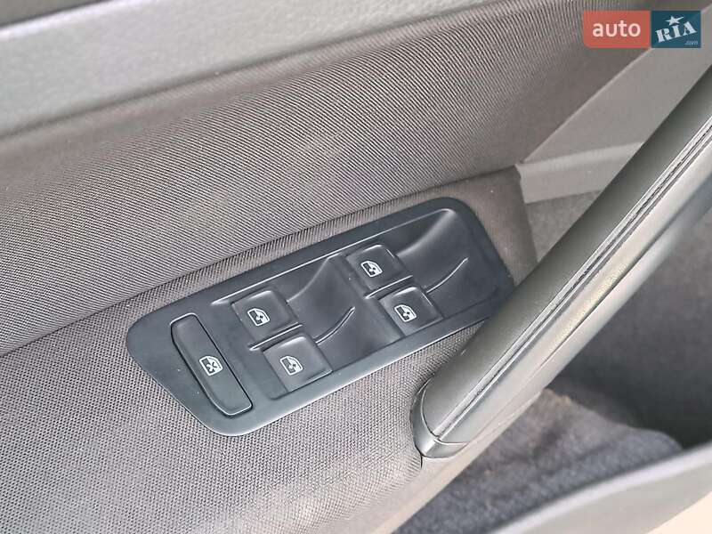 Універсал Volkswagen Golf 2019 в Харкові