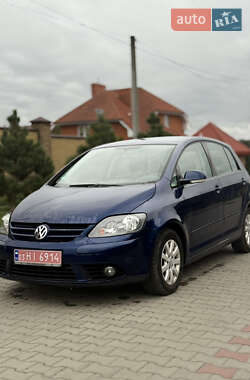 Хэтчбек Volkswagen Golf 2006 в Луцке
