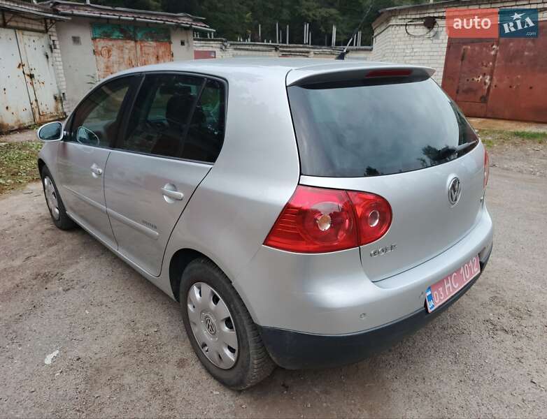 Хетчбек Volkswagen Golf 2007 в Чернігові