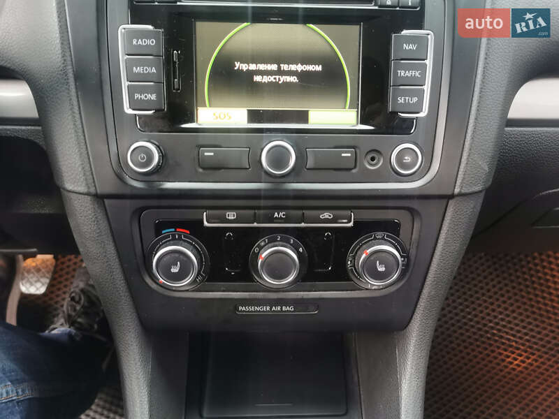 Універсал Volkswagen Golf 2012 в Львові