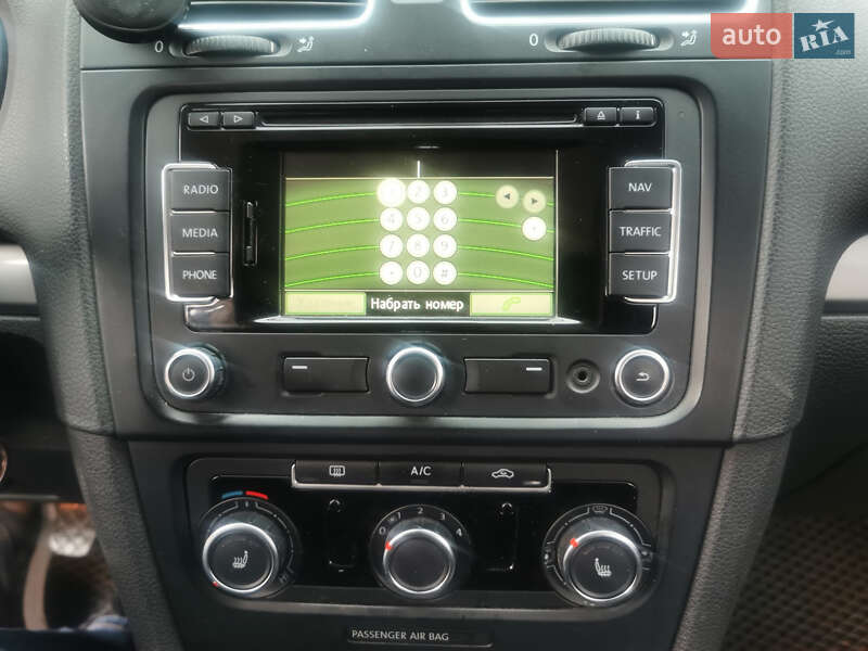 Універсал Volkswagen Golf 2012 в Львові