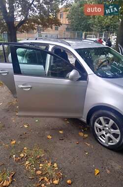 Универсал Volkswagen Golf 2011 в 