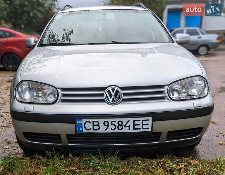 Volkswagen Golf 2003