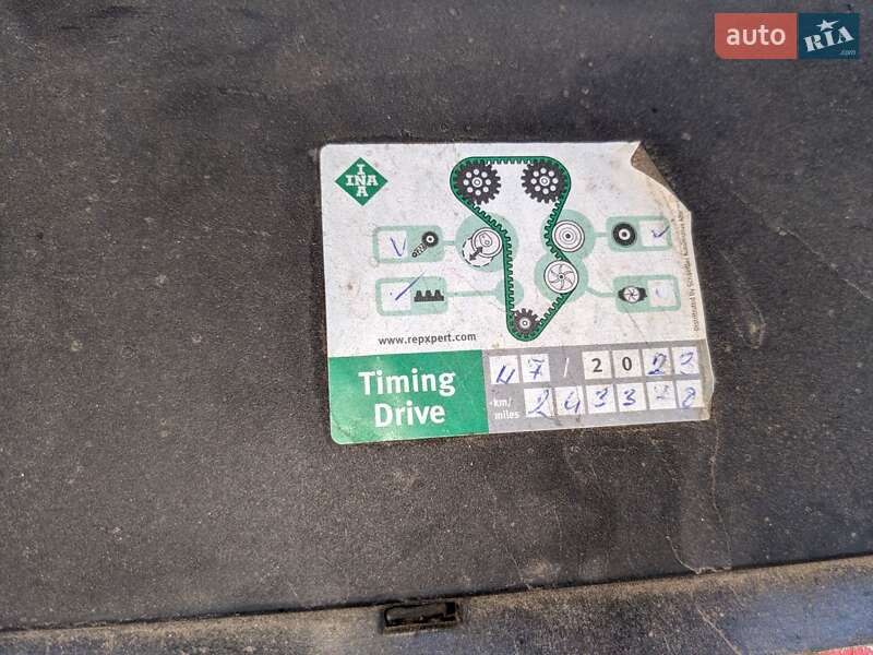 Універсал Volkswagen Golf 2003 в Глухові