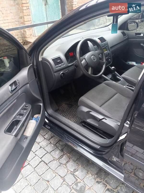 Хэтчбек Volkswagen Golf 2005 в Киеве фото 4 Хэтчбек Volkswagen Golf 2005 в Киеве
