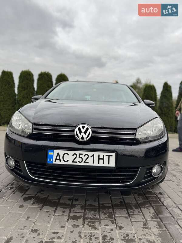 Хэтчбек Volkswagen Golf 2010 в Турийске