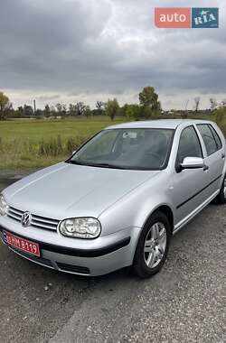 Хэтчбек Volkswagen Golf 2002 в Бородянке