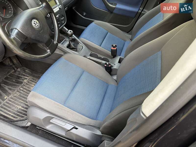 Хетчбек Volkswagen Golf 2006 в Охтирці фото 16 Хетчбек Volkswagen Golf 2006 в Охтирці