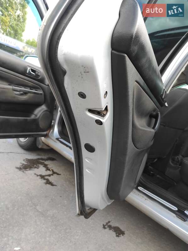 Универсал Volkswagen Golf 1999 в Покрове