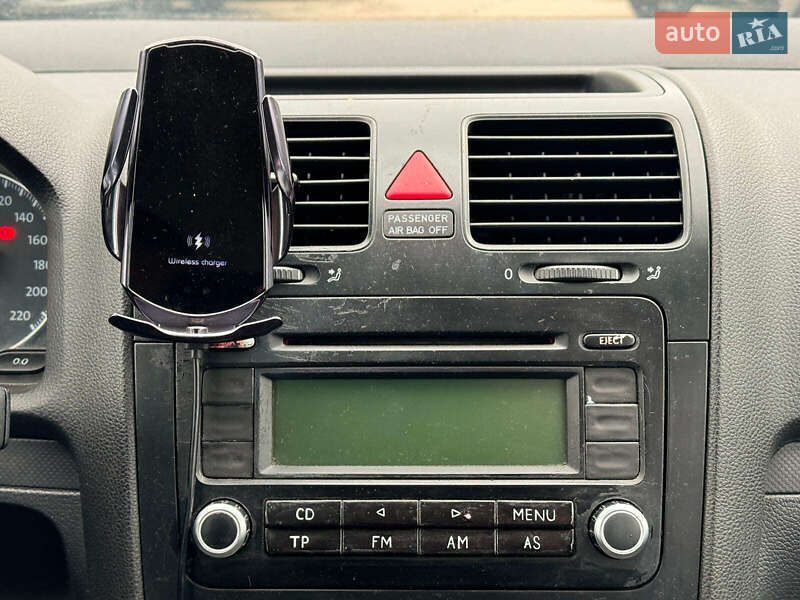 Хетчбек Volkswagen Golf 2005 в Вінниці