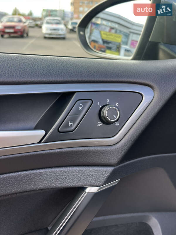 Універсал Volkswagen Golf 2016 в Полтаві