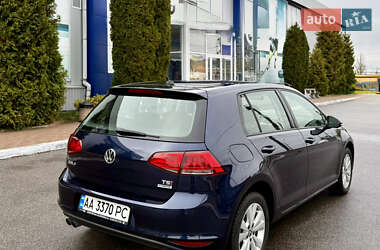 Хетчбек Volkswagen Golf 2016 в Києві