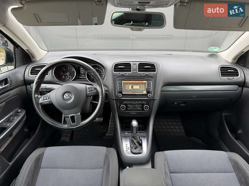 Універсал Volkswagen Golf 2011 в Львові