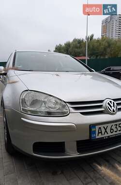 Хэтчбек Volkswagen Golf 2005 в Киеве
