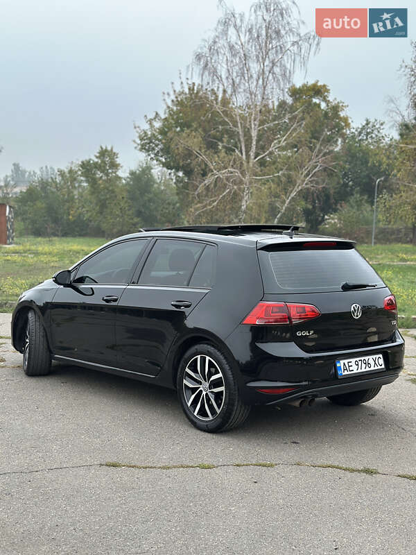 Хетчбек Volkswagen Golf 2014 в Черкасах