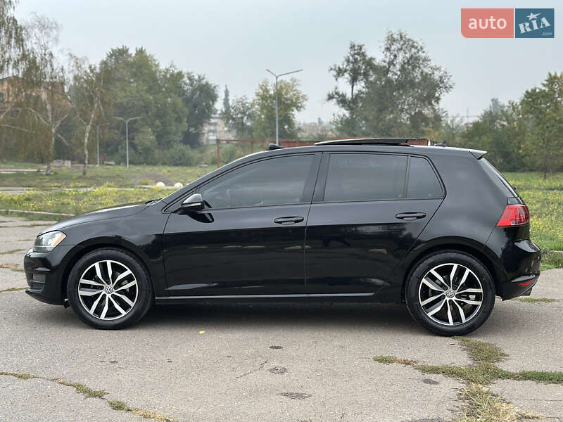 Хетчбек Volkswagen Golf 2014 в Черкасах