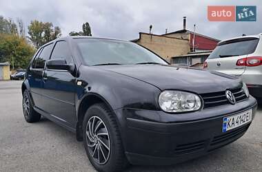 Хэтчбек Volkswagen Golf 2004 в Киеве