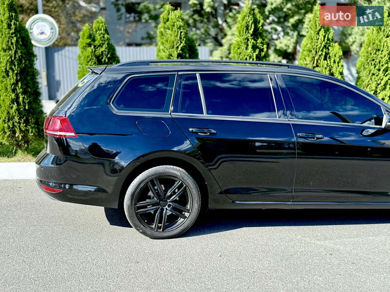 Универсал Volkswagen Golf 2013 в Харькове