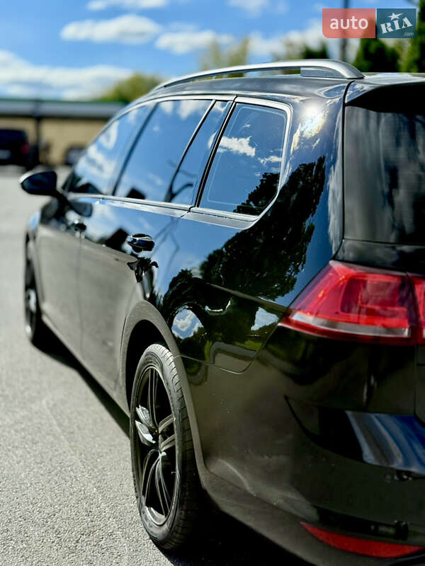 Универсал Volkswagen Golf 2013 в Харькове